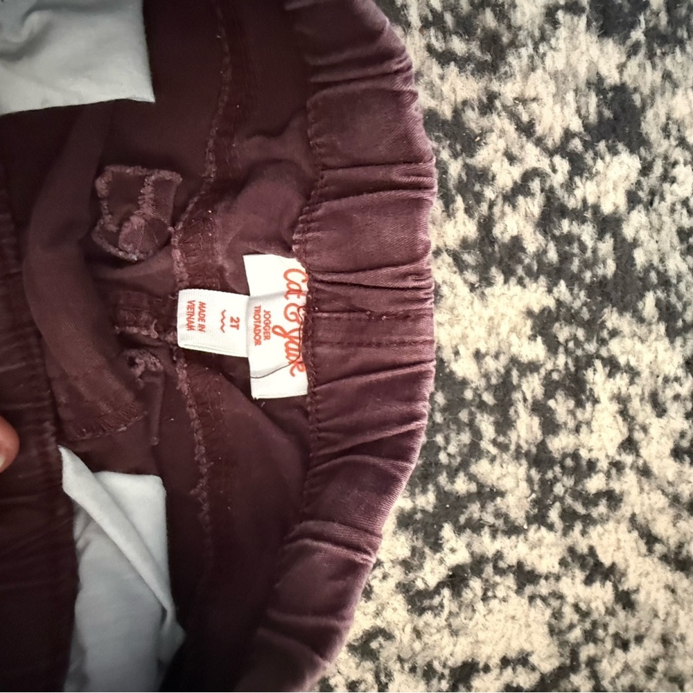 ☀️FREE WHEN BUNDELED Cat & Jack Burgundy Joggers for Kids - Picture 3 of 3
